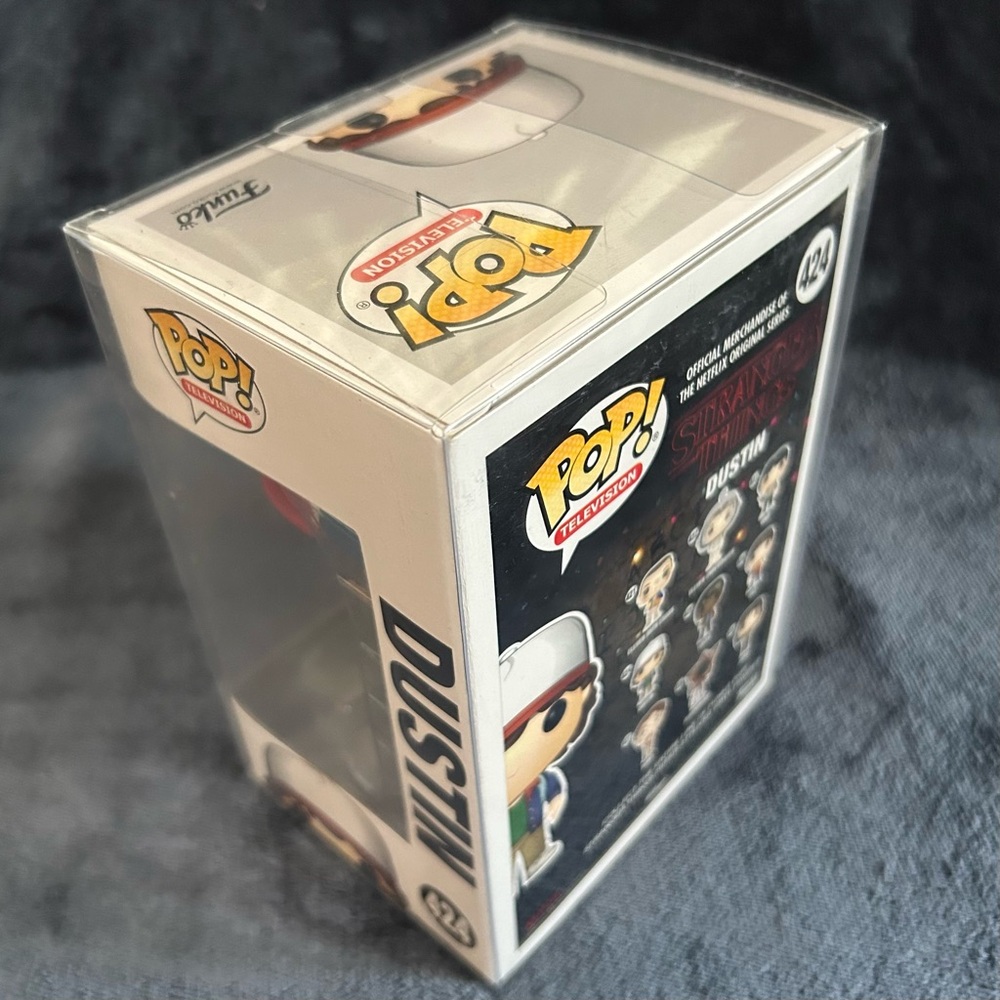 Funko Pop! - Stranger Things 424 - Dustin - Picture 3 of 8
